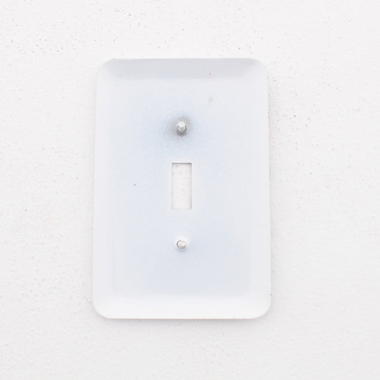 Leviton 1-Gang 89001-VIN Flower Vine Toggle Switch Metal Oversize Wallplate