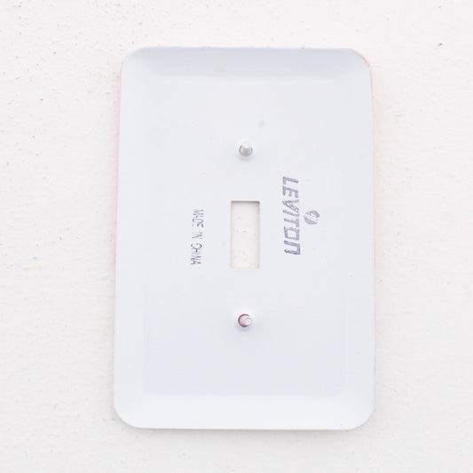 Leviton 89001-WIN Wine Glass 1-Gang Toggle Switch Metal Oversize Wallplate Cover