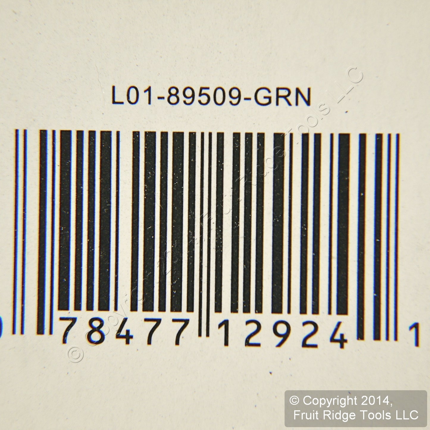 Leviton 89509-GRN Green Vine 2-Gang Ceramic Toggle Switch Standard Wallplate