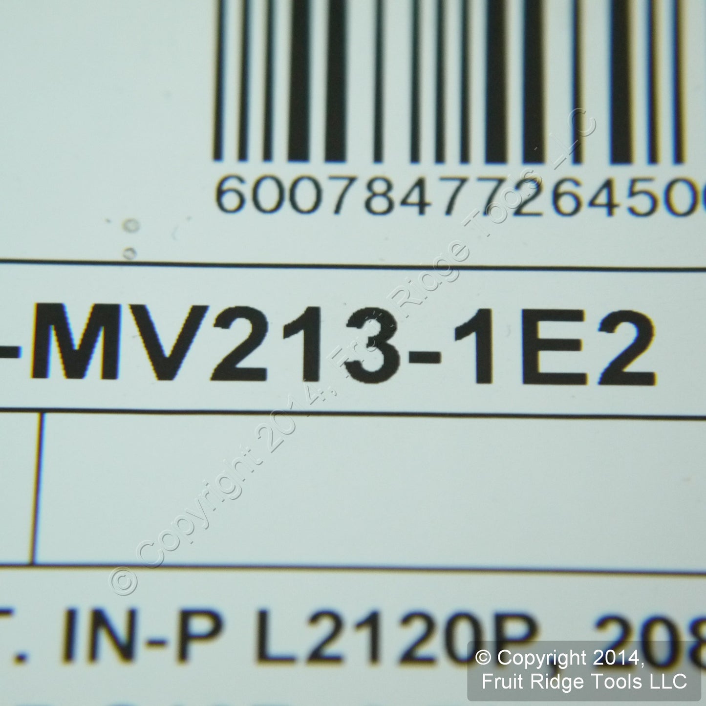 Leviton MV213-1E2 MeteRed 21 Outlet Vert Rack Power Distribution PDU 120/208V