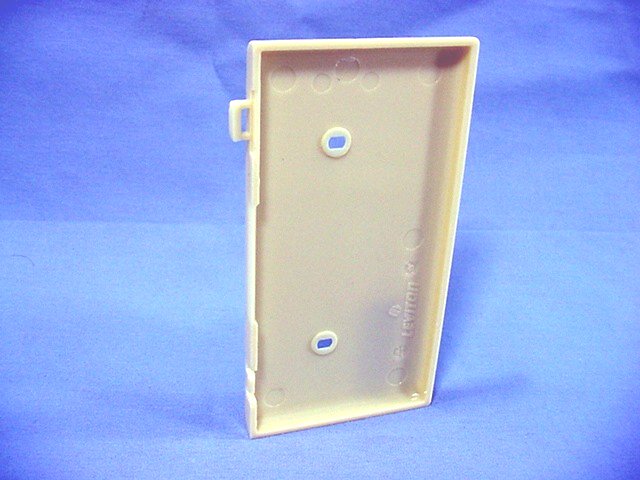 Leviton PSE14-I Ivory 1-Gang Blank Unbreakable Sectional Wallplate Strap Mount