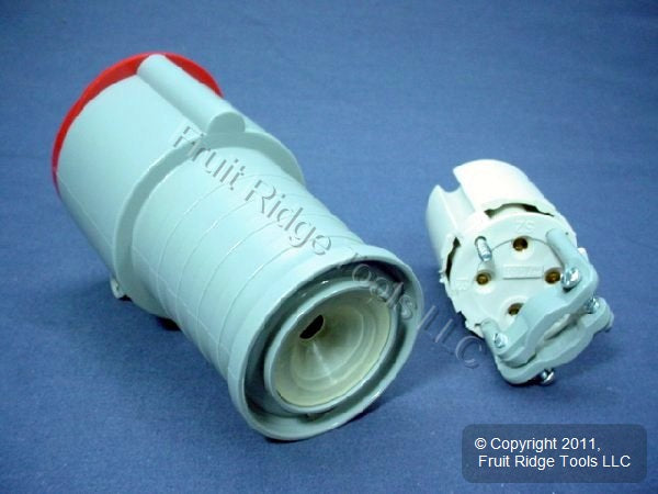 Leviton SP432C6 Pin & Sleeve Connector Splashproof Female Plug 32A 380/415V