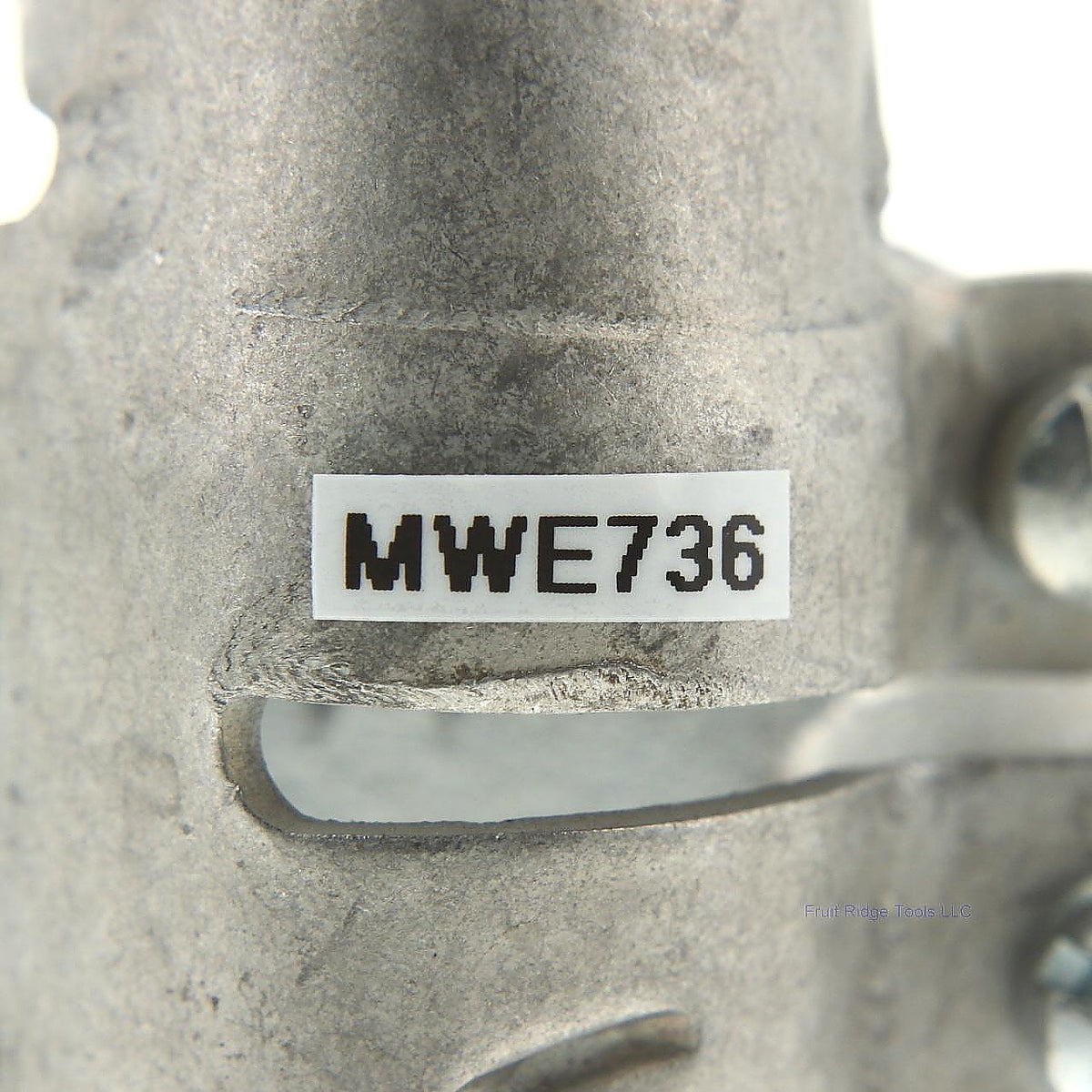 Midwest/Crouse Hinds 1/2" 90-Degree Non-Insulated AC/MC Connector Clamp 736