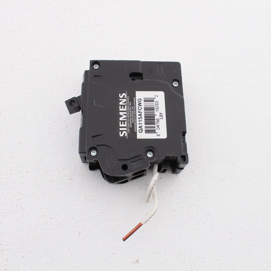 Siemens Combination Type Arc Fault 15A Circuit Interrupter Wireguide 120V