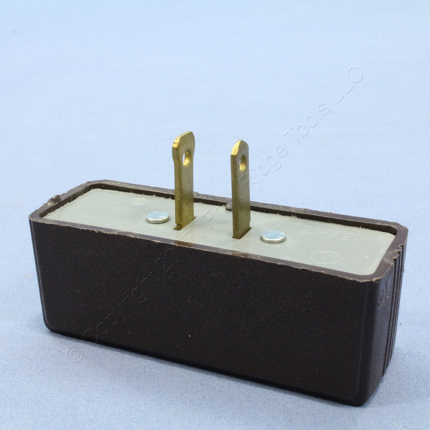 2 Ace Brown 2-Wire Polarized Triple Tap Outlet Receptacle Adapters 15A 31160