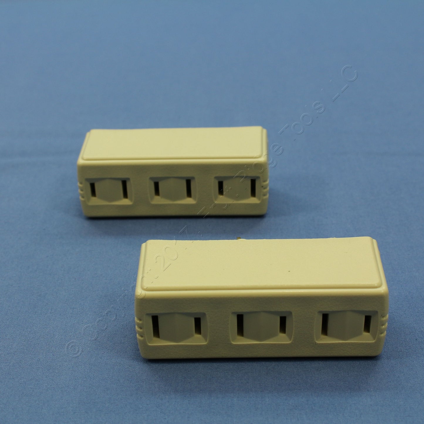 Ivory 2-Wire Polarized Triple Tap Outlet Receptacle Adapters 15A 31165 2-Pack