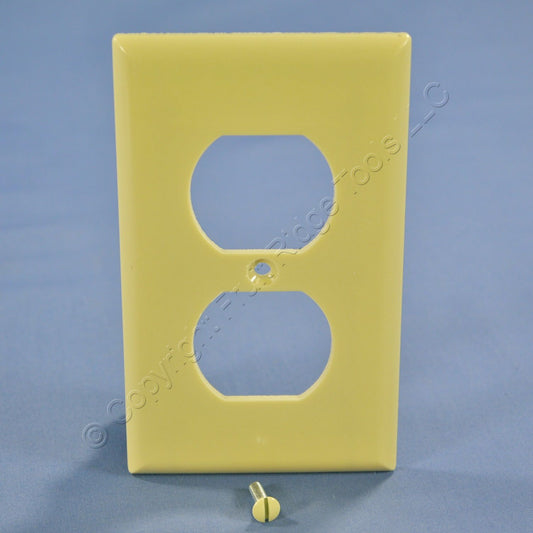 ACE 31226 Ivory 1-Gang Duplex Outlet Plastic Standard Wallplate Receptacle Cover