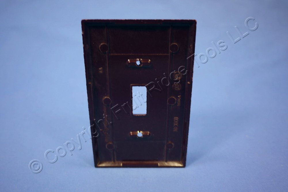 ACE 31231 Brown 1-Gang Toggle Switch Plastic Mid-Size Wallplate Cover Plate