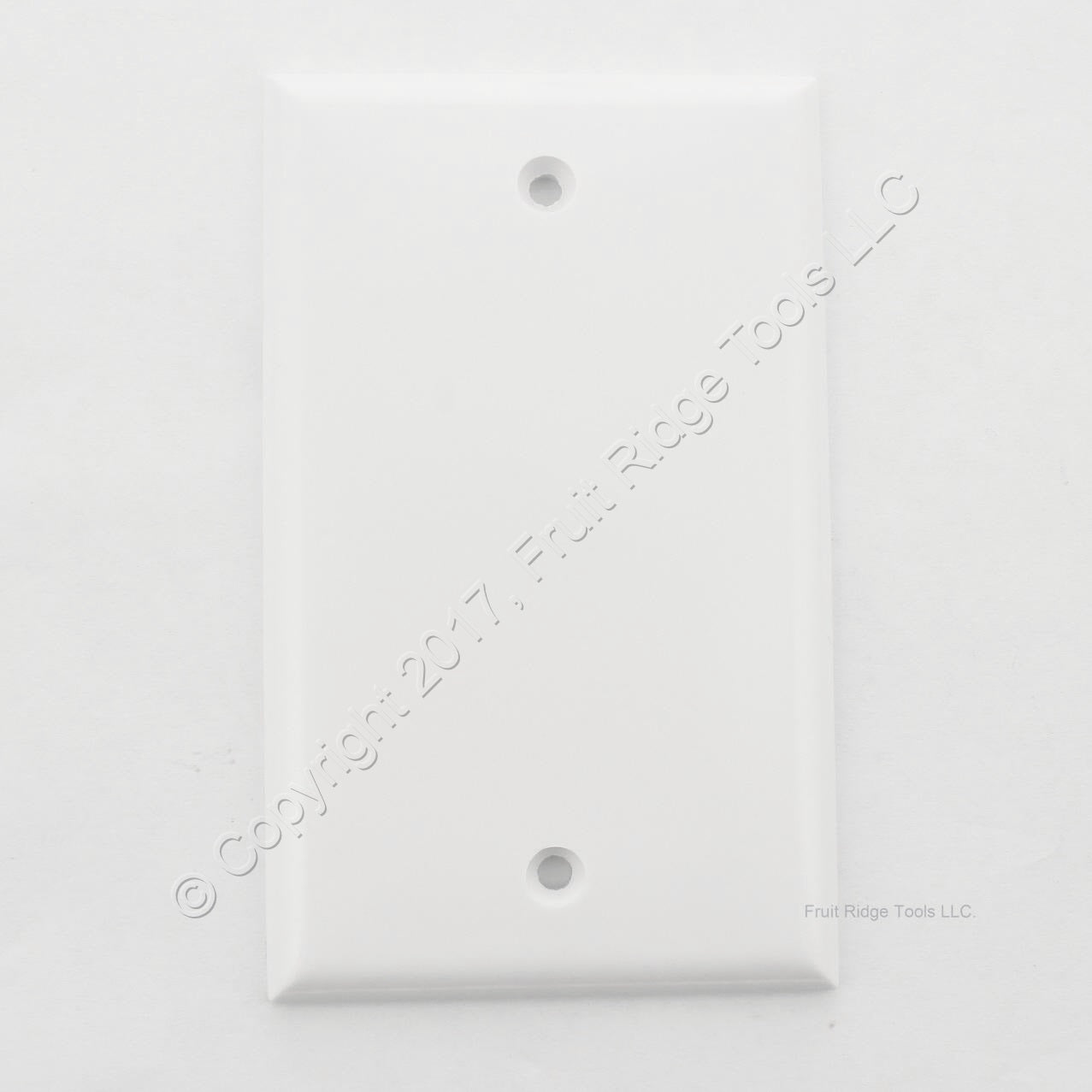 ACE 32472 White 1-Gang Blank Plastic Standard Wallplate Cover Plate Box Mount