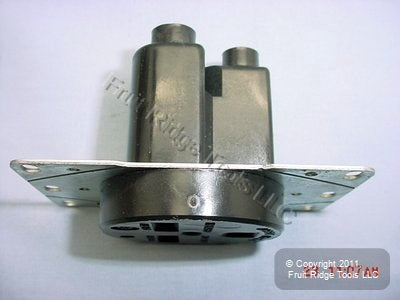 Arrow Hart 5700N Flush Mount Power Receptacle Outlet Oven Welder 6-30R 30A 250V