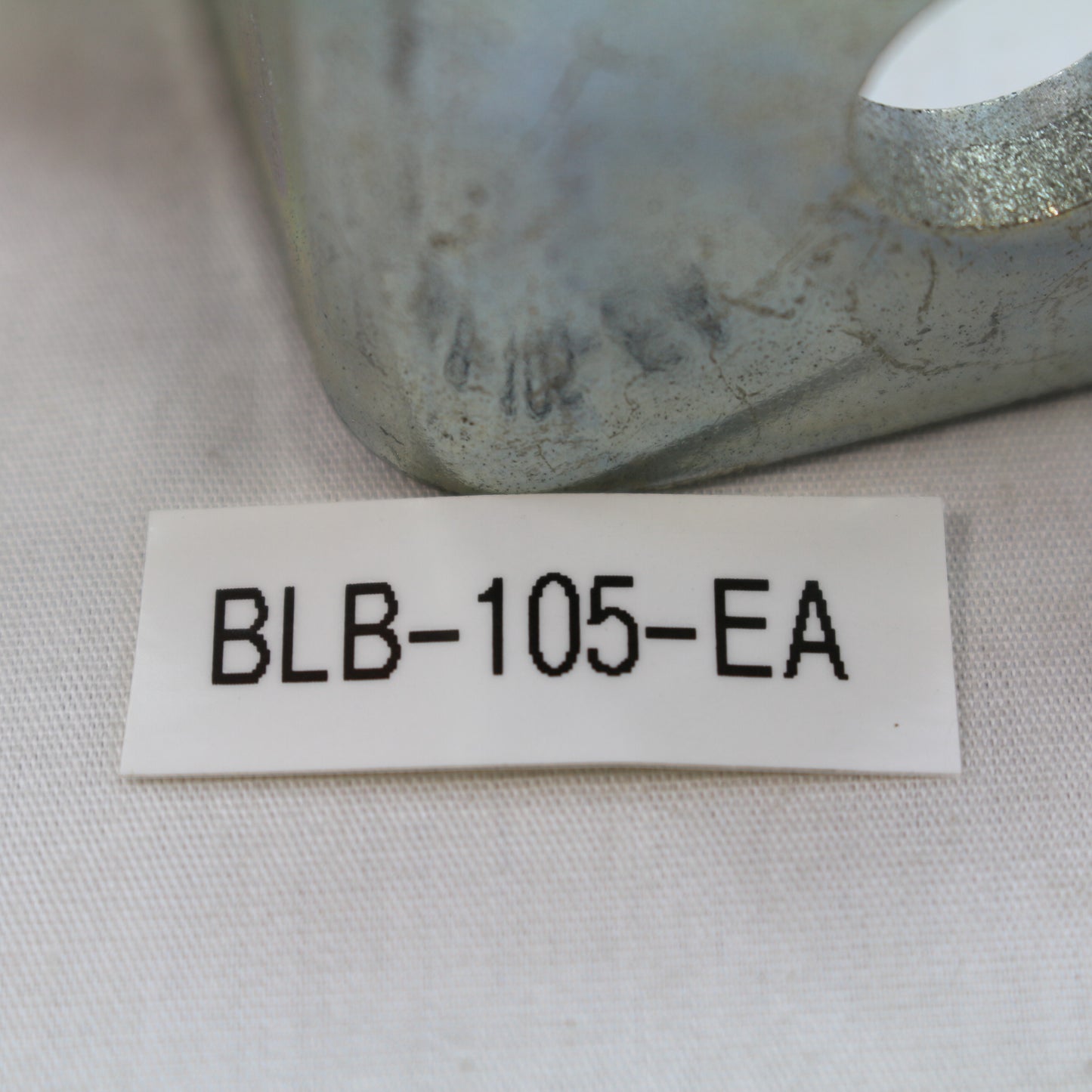 B-Line Strut Fitting 3-Hole Zinc Plated Steel Support Angle 9/16" Diameter B105