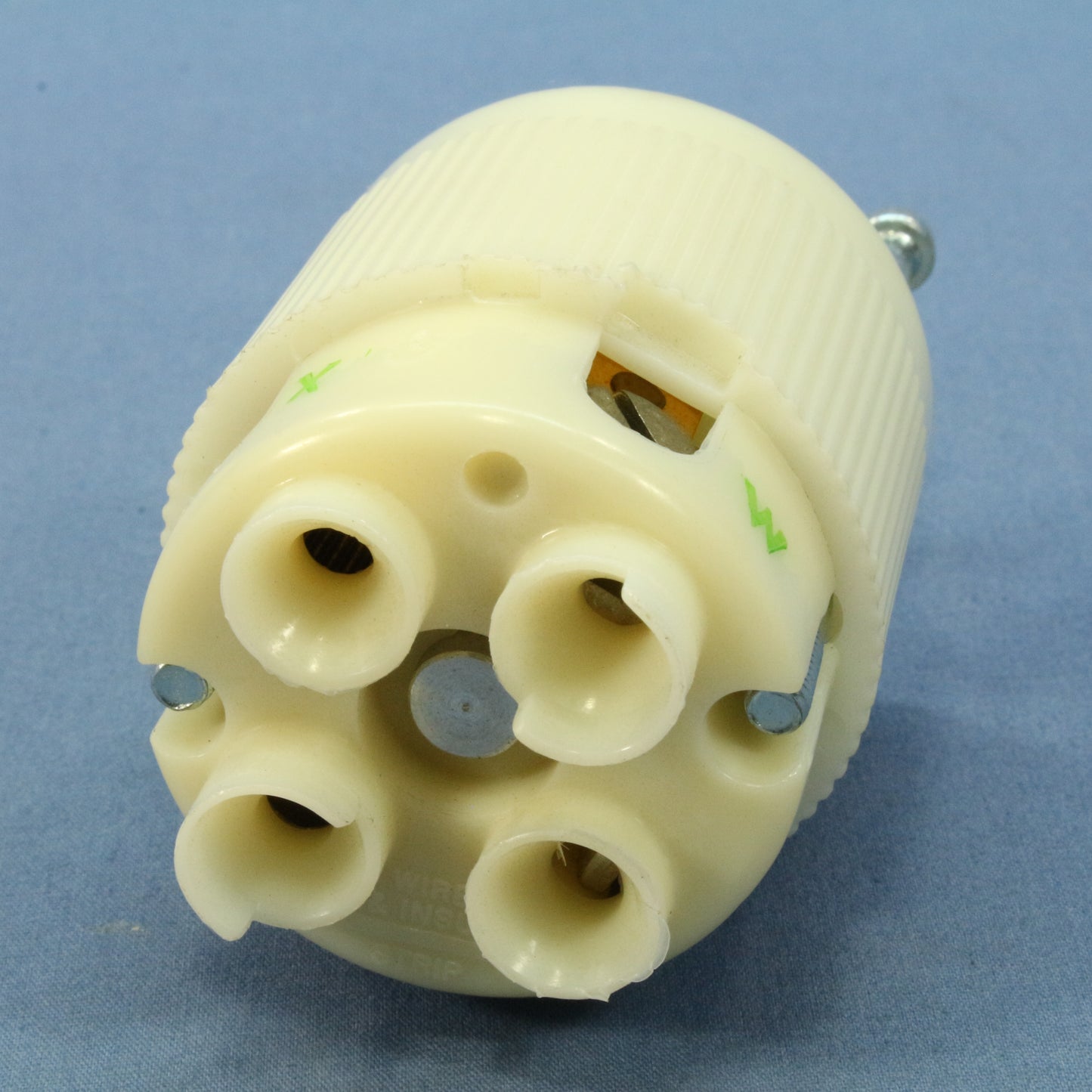 Bryant Non-Nema Locking Connector Twist Lock Female Plug 30A 3�Y Oldstyle 3433