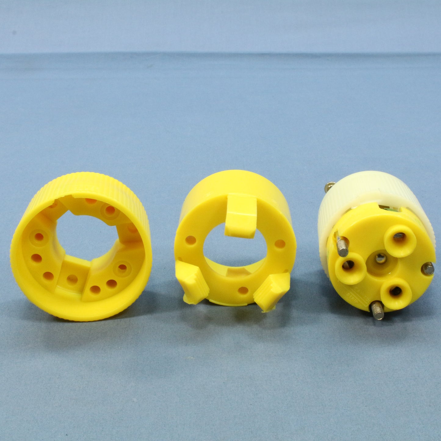 Bryant CORROSION RESISTANT Twist Turn Locking Connector L5-20R 20A 70520-NCCR