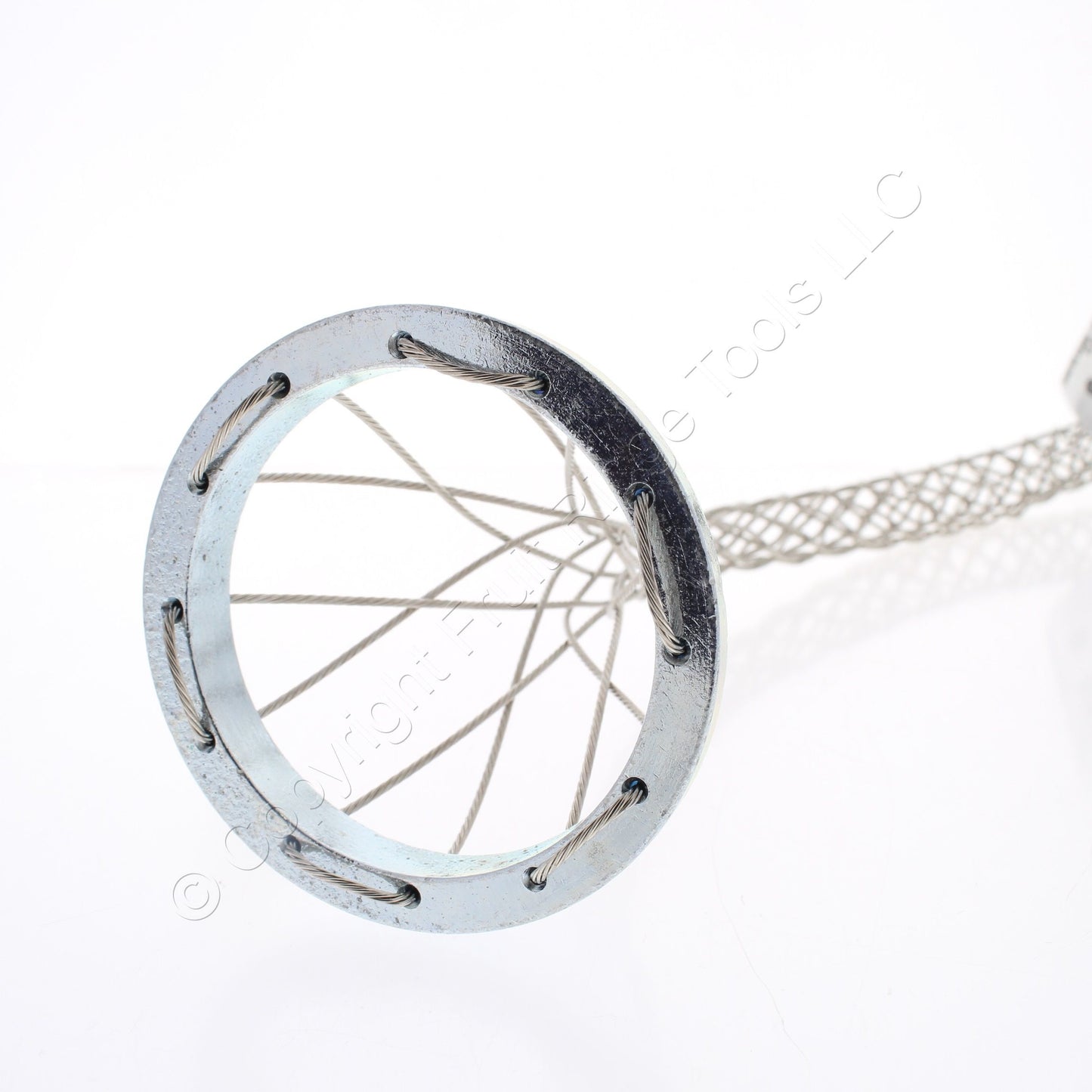 Bryant/Hubbell 3" Conduit Riser Grip Closed Mesh 1.0-1.24" Cable Cord CC100R3