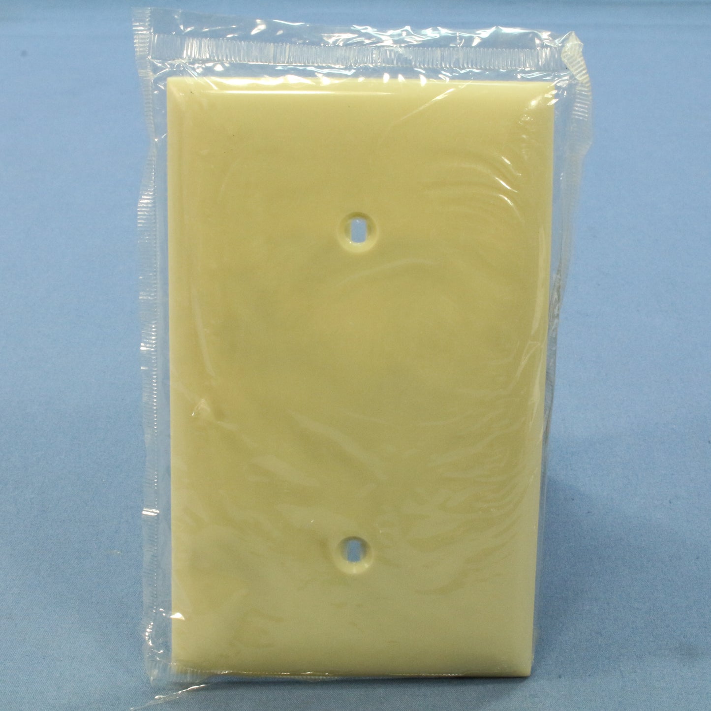 Bryant Ivory 1-Gang Blank Unbreakable Wall Plate Box Mount Nylon Cover N2121