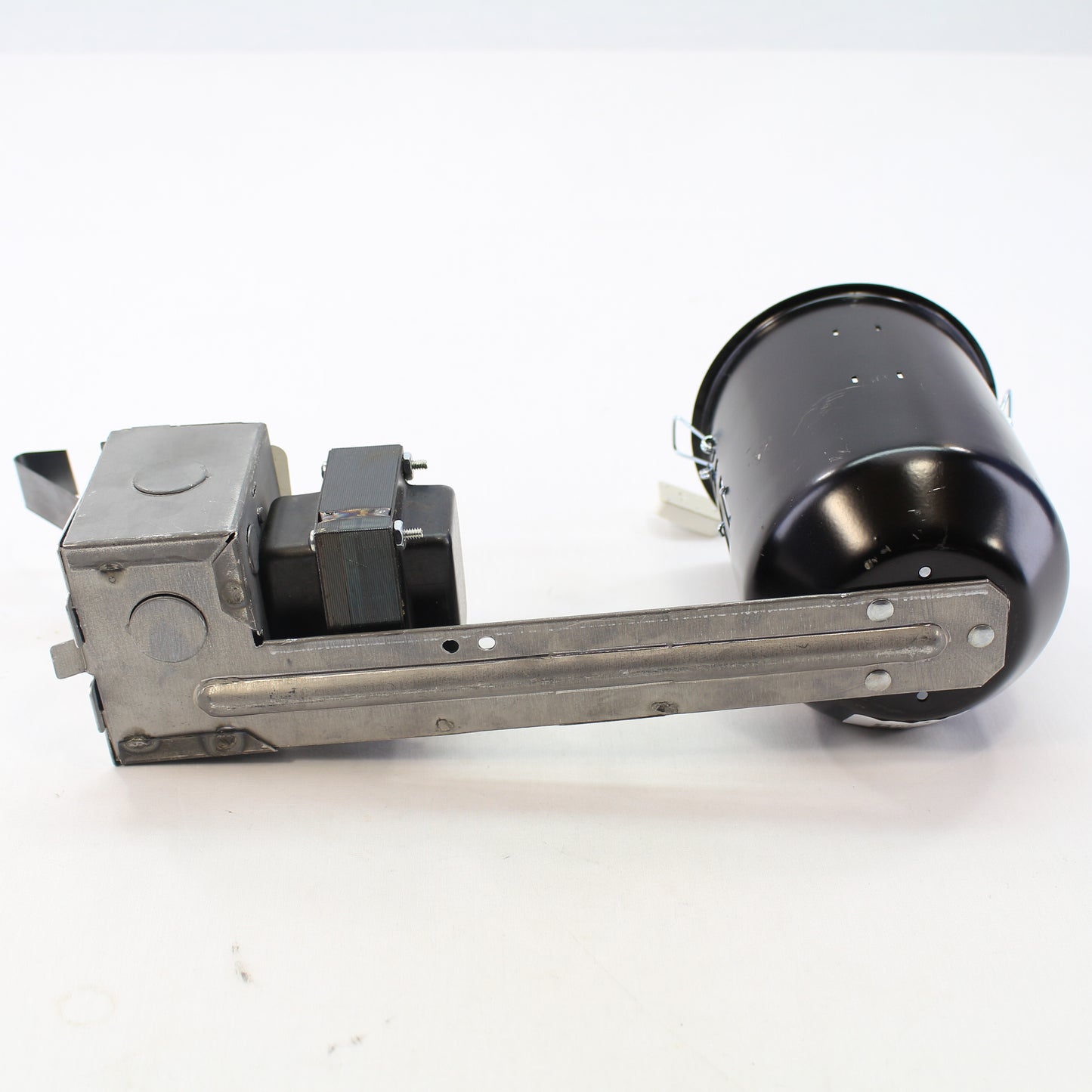 Thomas Lighting LVERTX 4" Low Voltage Non-IC Recessed Housing Light 120V Input