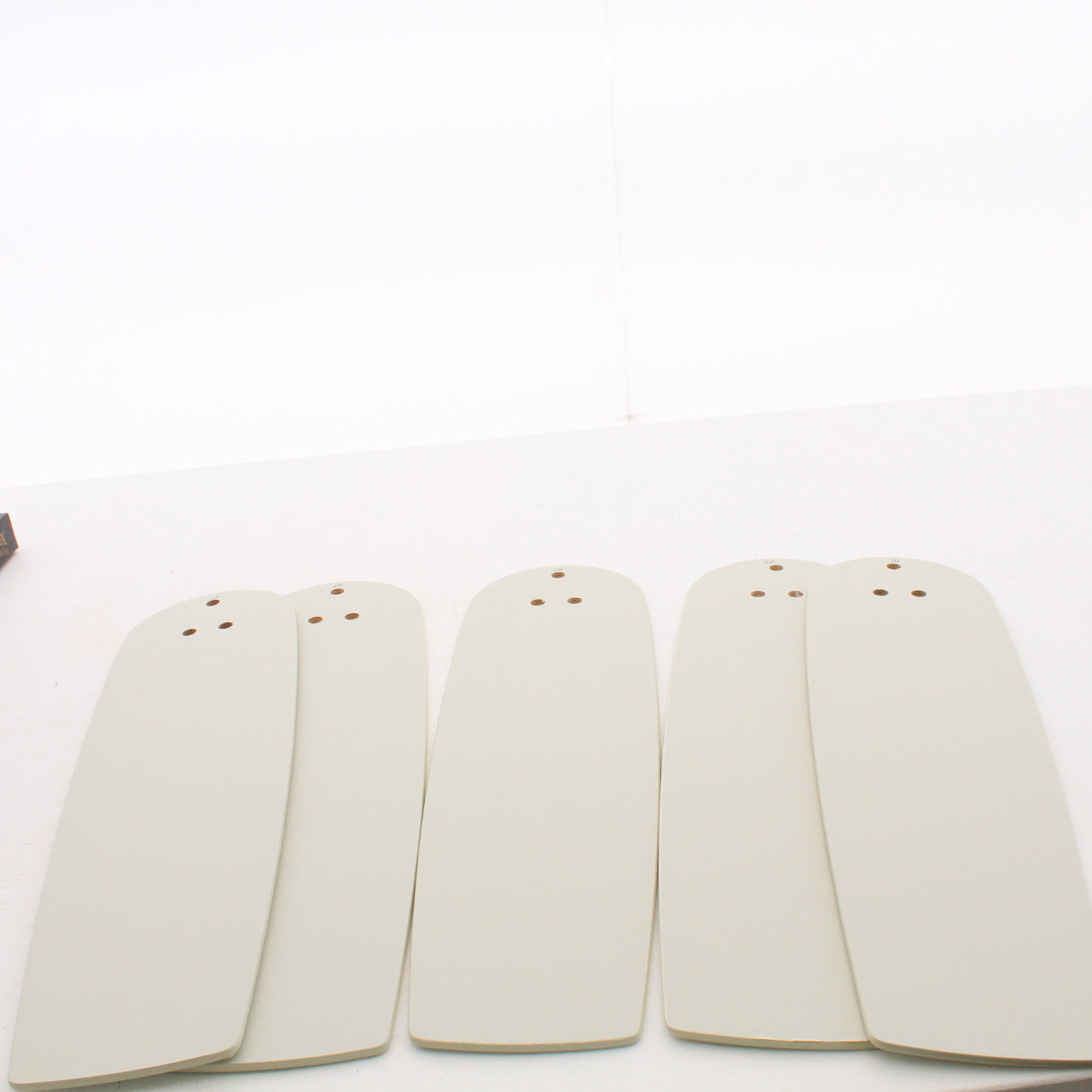 5pk Casablanca 99005 Ceiling Fan Blades 22" Cottage White/Matte Snow White