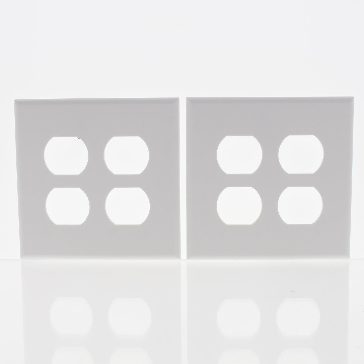 Cheetah 9090-W White 2-Gang Outlet Duplex Receptacle Cover Wallplates 2-Pack