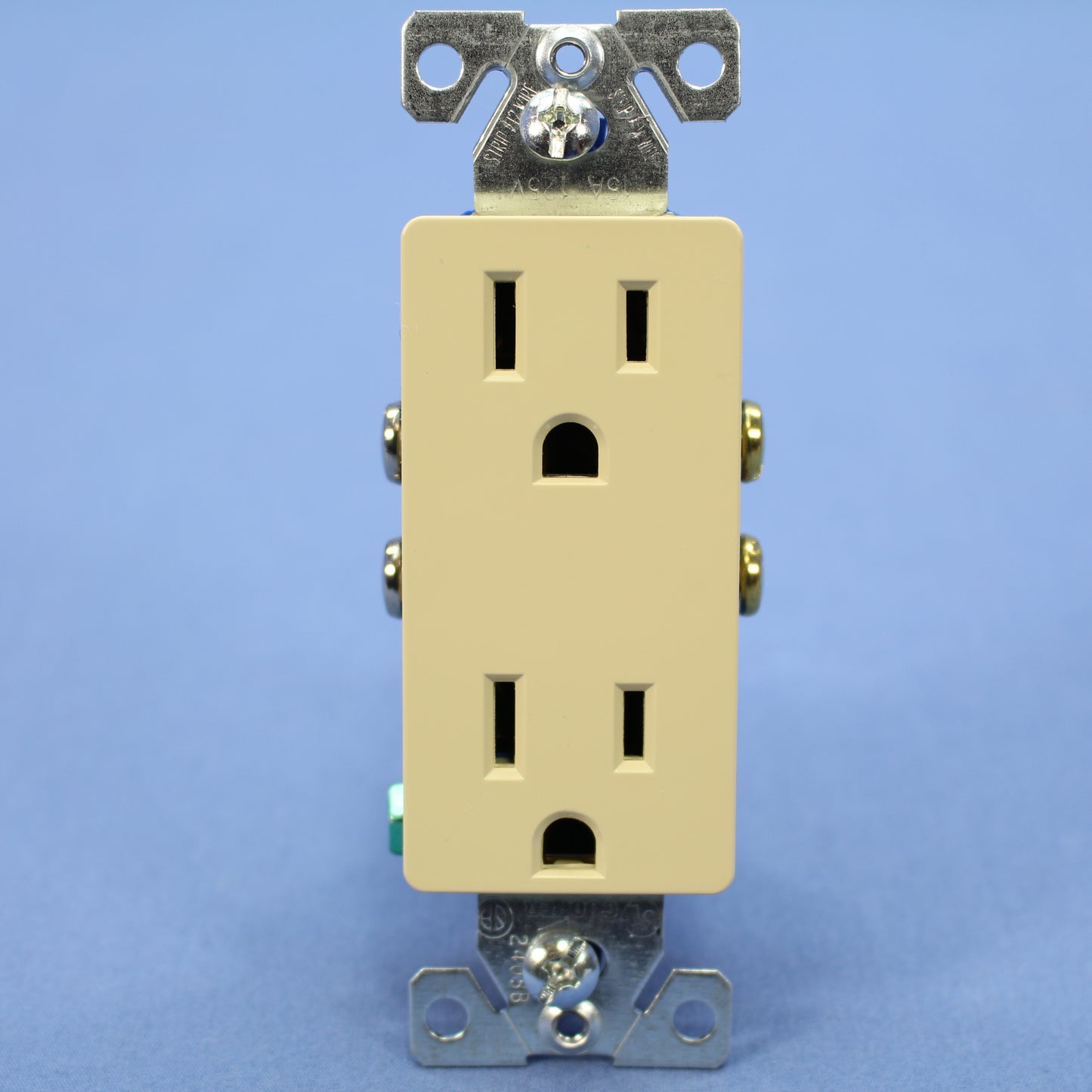 10 Cooper Ivory Decorator Receptacle Duplex Outlets Nema 5-15R 15A 125V 1107V