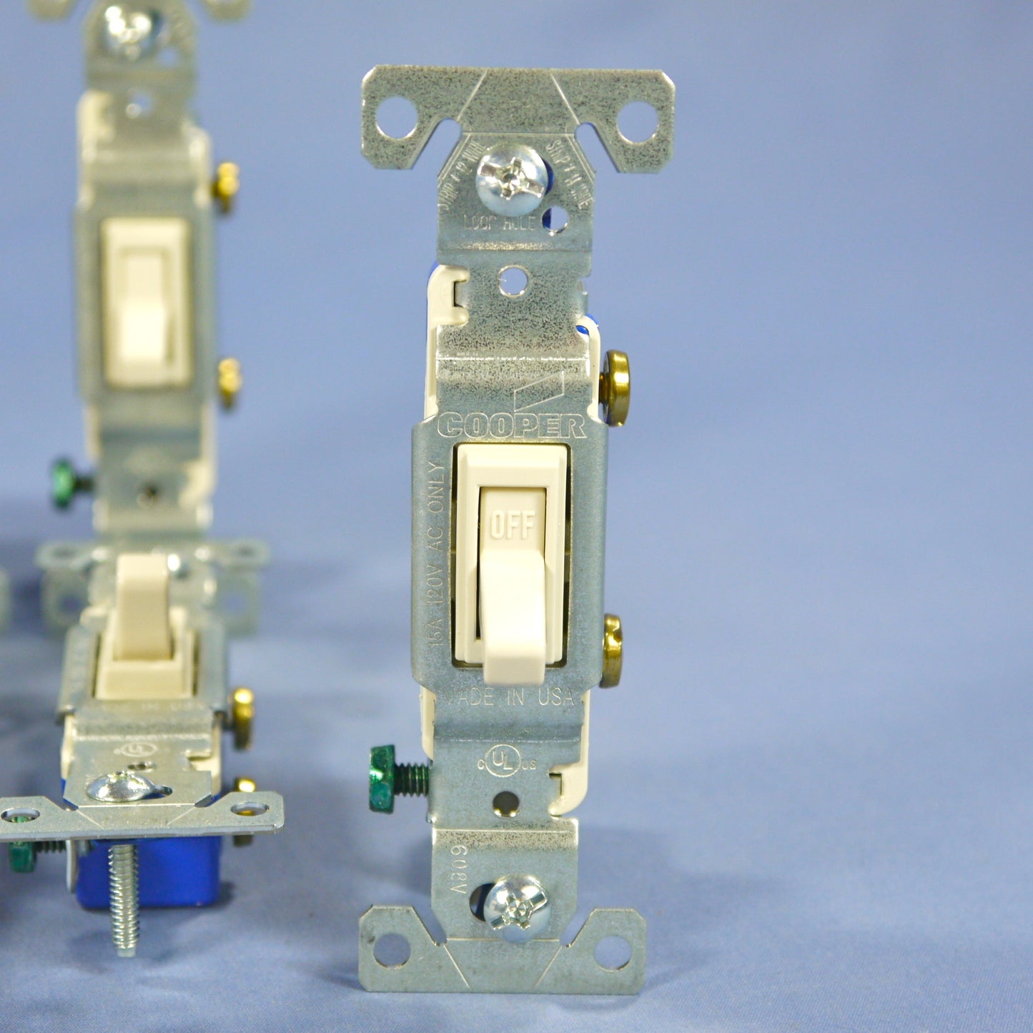 Cooper 1301-7LA Lt Almond Toggle Wall Light Switches Single Pole 15A 10-Pack