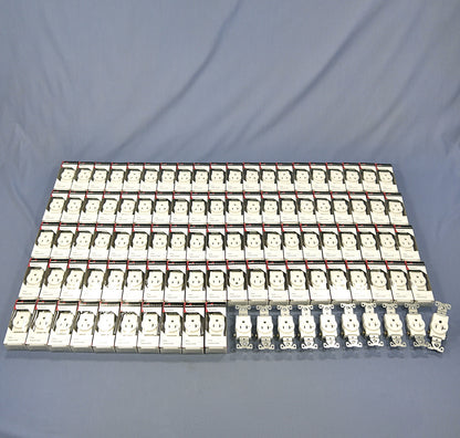 100 Cooper White Commercial Single Outlet Receptacles Nema 5-20R 20A 125V 1877W