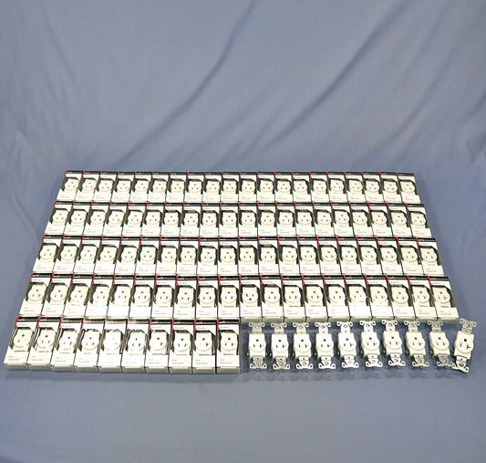 100 Cooper White Commercial Single Outlet Receptacles Nema 5-20R 20A 125V 1877W