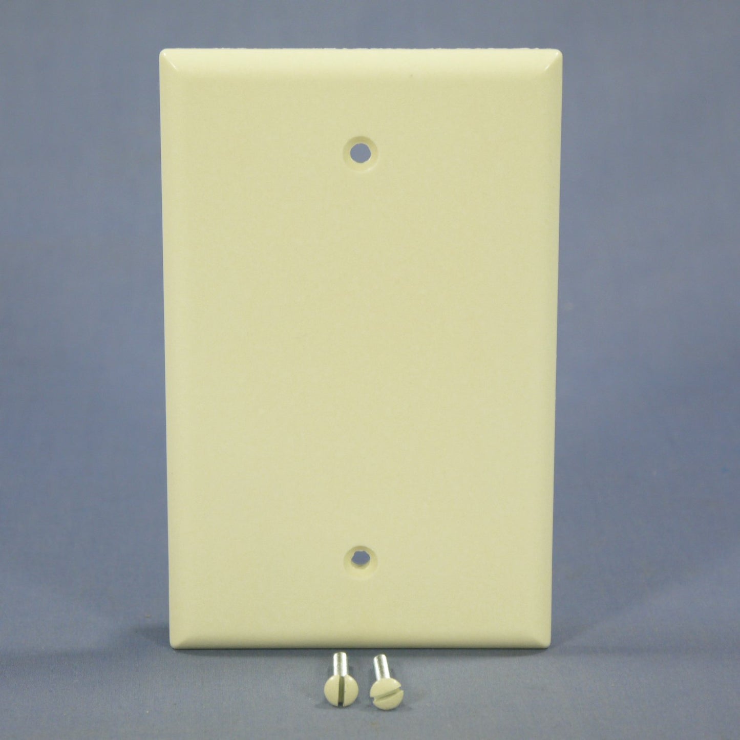Cooper 2029A Almond 1-Gang Standard Blank Thermoset Wallplate Mid-Size Cover