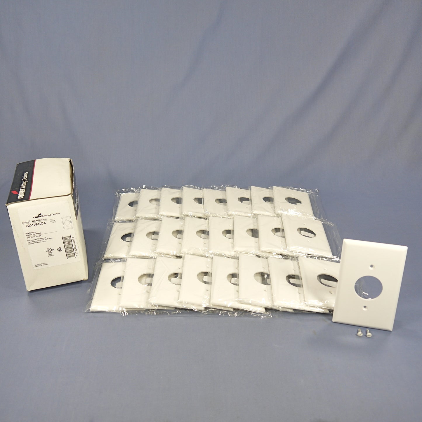 Cooper 2031W White 1-Gang 1.406in. Outlet Plastic Mid-Size Wallplate Cover 25pcs