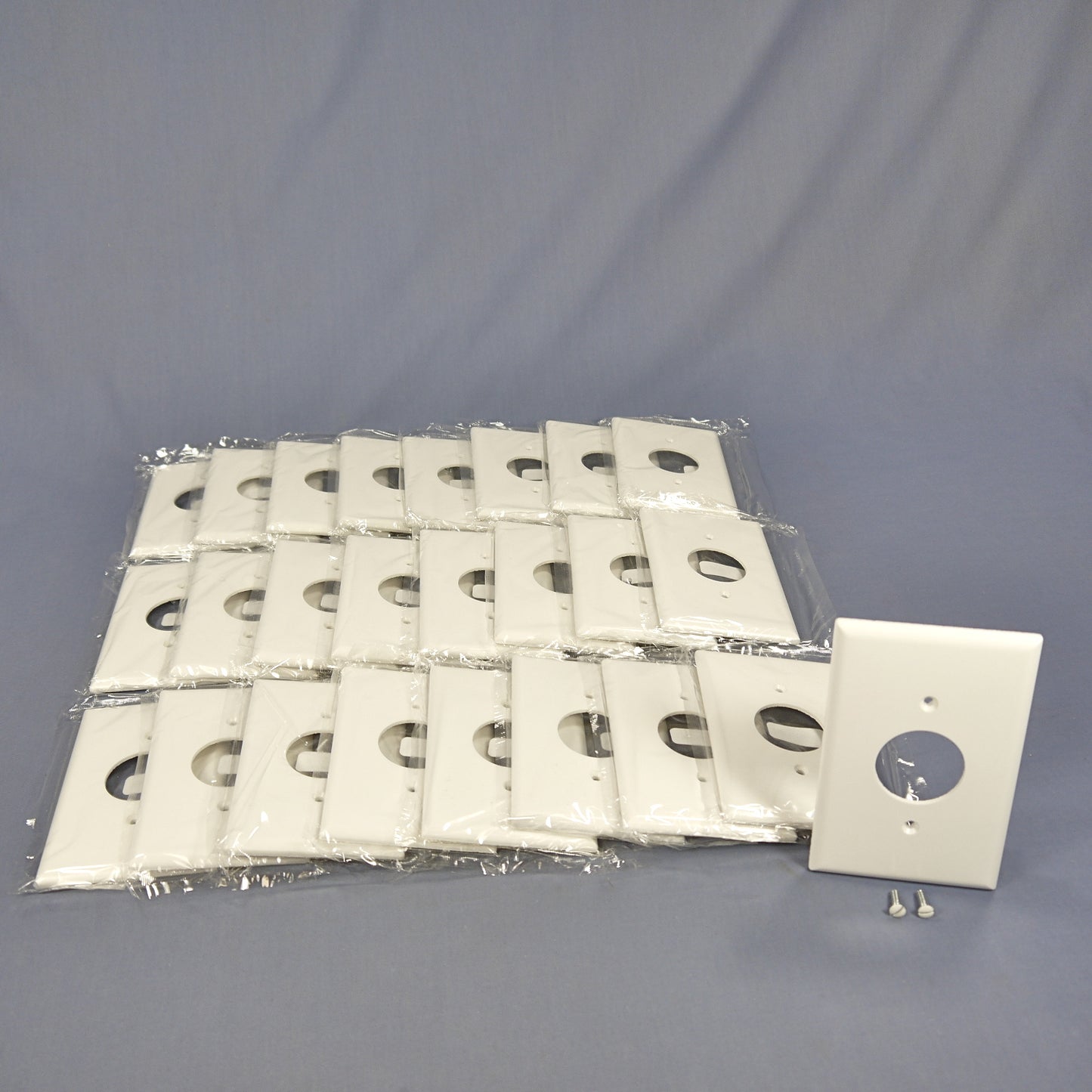 Cooper 2031W White 1-Gang 1.406in. Outlet Plastic Mid-Size Wallplate Cover 25pcs