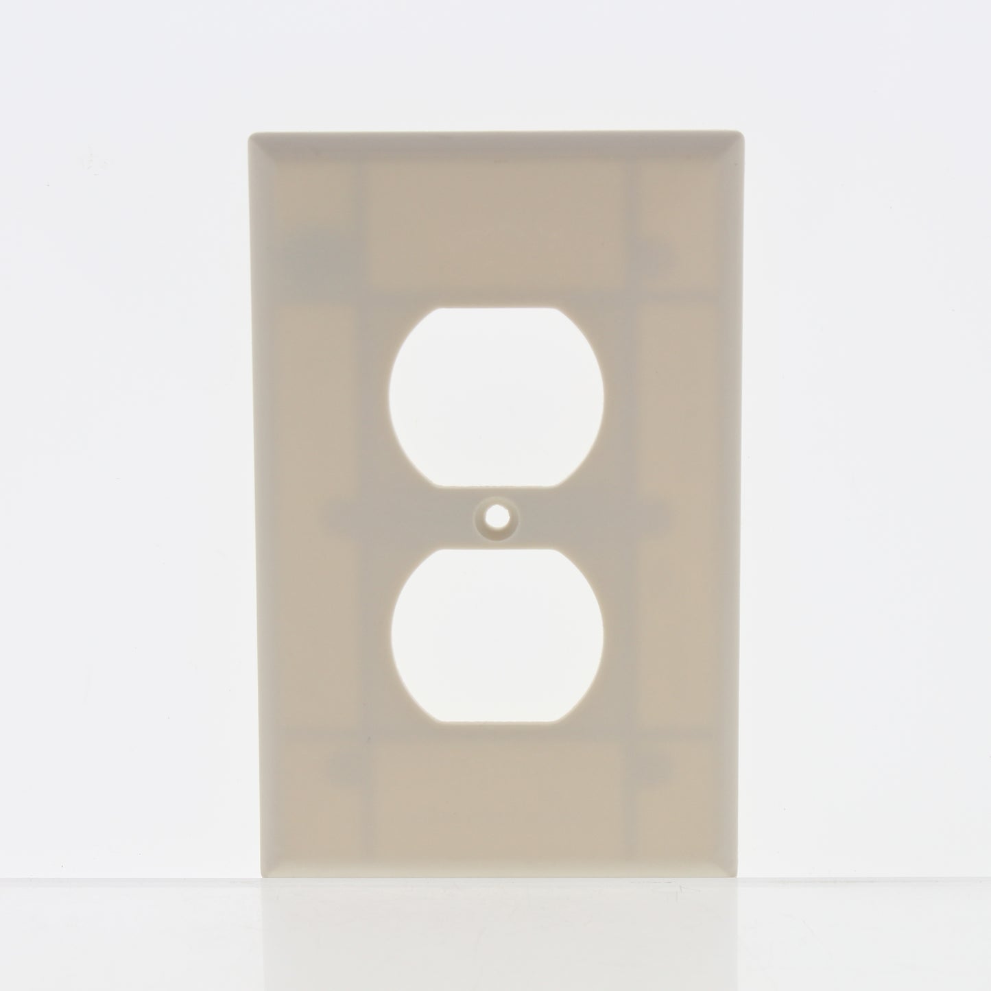 Cooper 2032LA Lt Almond 1-Gang Thermoset Wallplate Duplex Outlet Mid-Size Cover