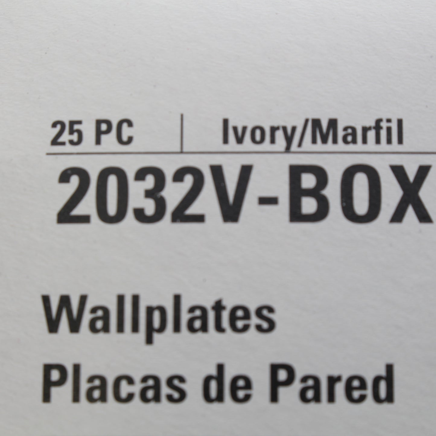 Cooper 2032V Ivory 1-Gang Thermoset Wallplate Duplex Outlet Mid-Size Cover 25pcs