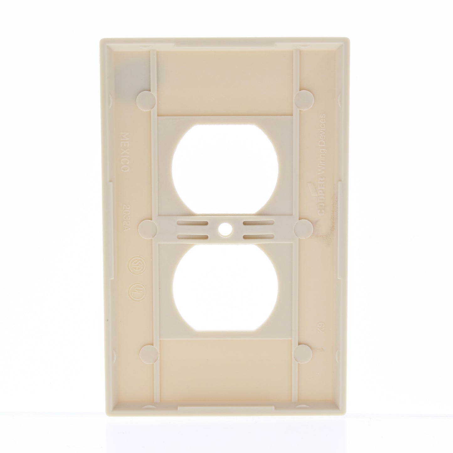 Cooper 2032V Ivory 1-Gang Thermoset Wallplate Duplex Outlet Mid-Size Cover 25pcs