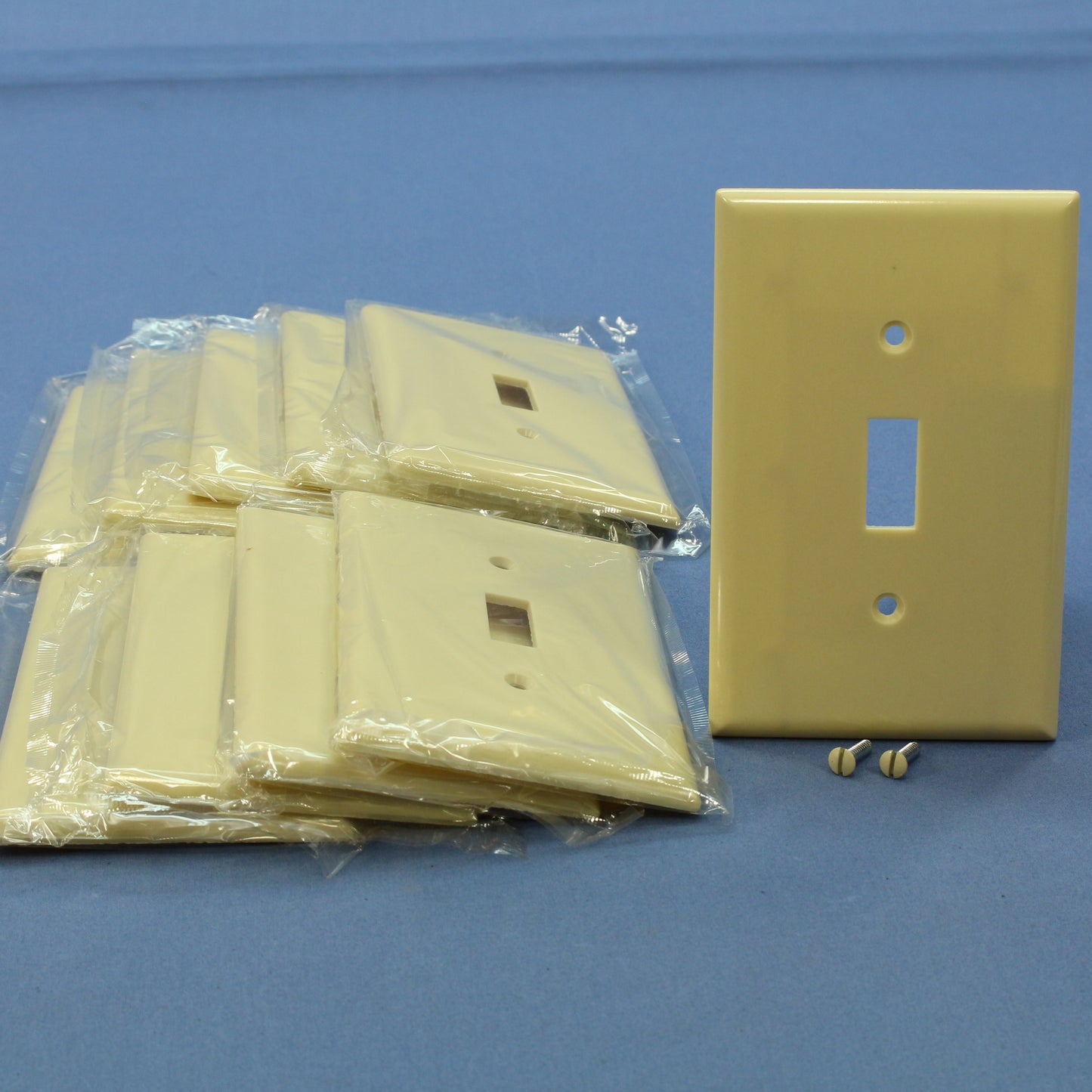 Cooper 2034V Ivory 1-Gang Toggle Switch Mid-Size Cover Thermoset Wallplate 10pcs