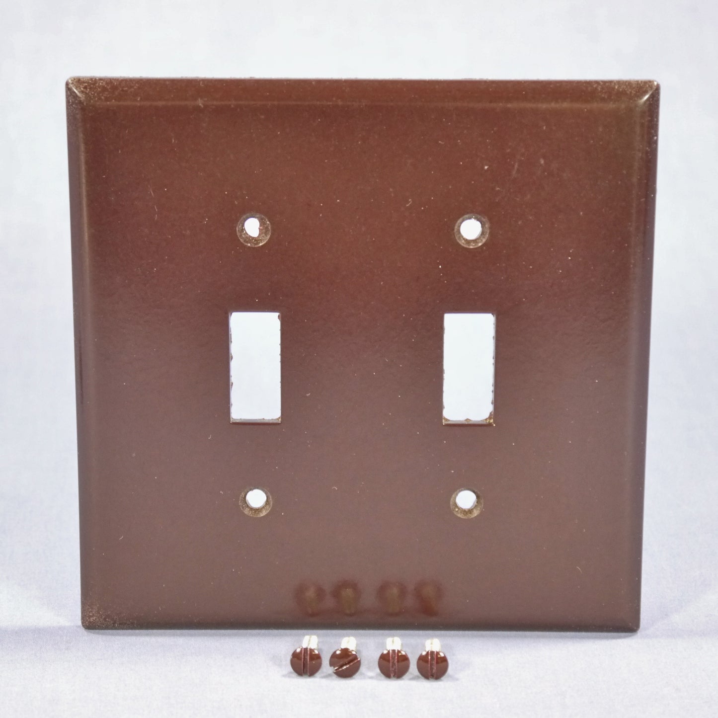 Cooper 2039B Brown 2-Gang Toggle Switch Mid-Size Cover Thermoset Wallplate