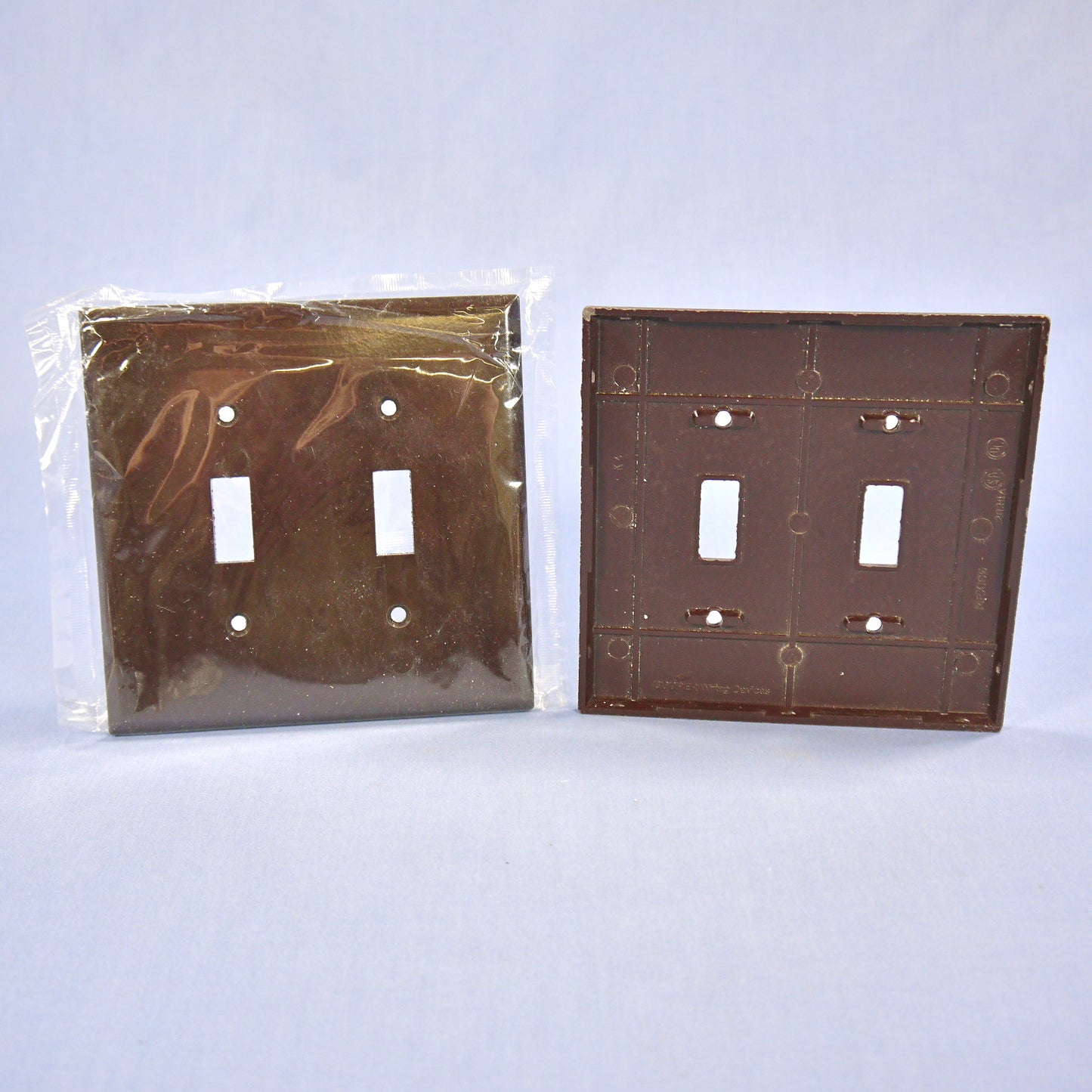 Cooper 2039B Brown 2-Gang Mid-size Switch Cover Thermoset Wallplate Switchplates