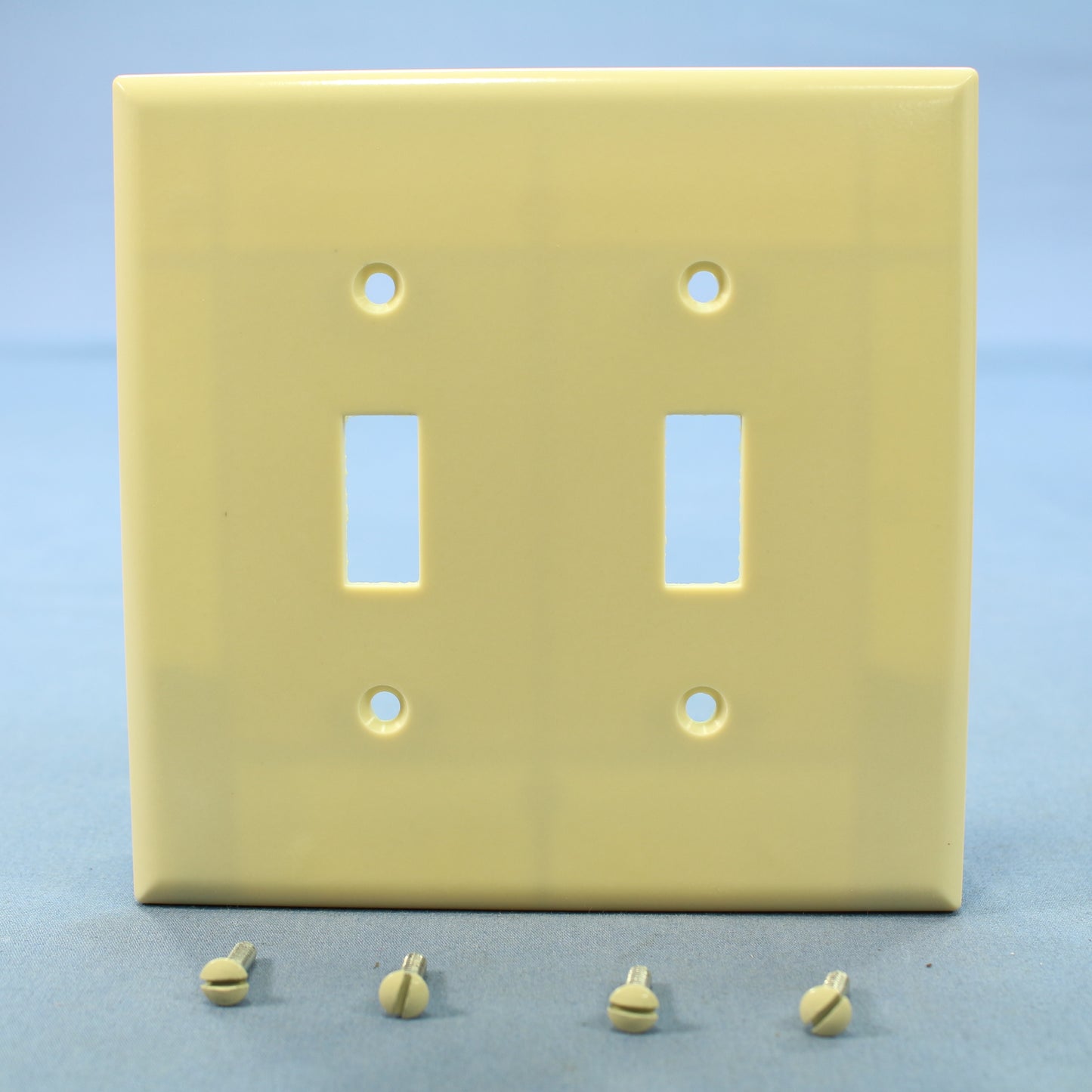 Cooper 2039V Ivory 2-Gang Toggle Switch Mid-Size Cover Thermoset Wallplate 25pcs