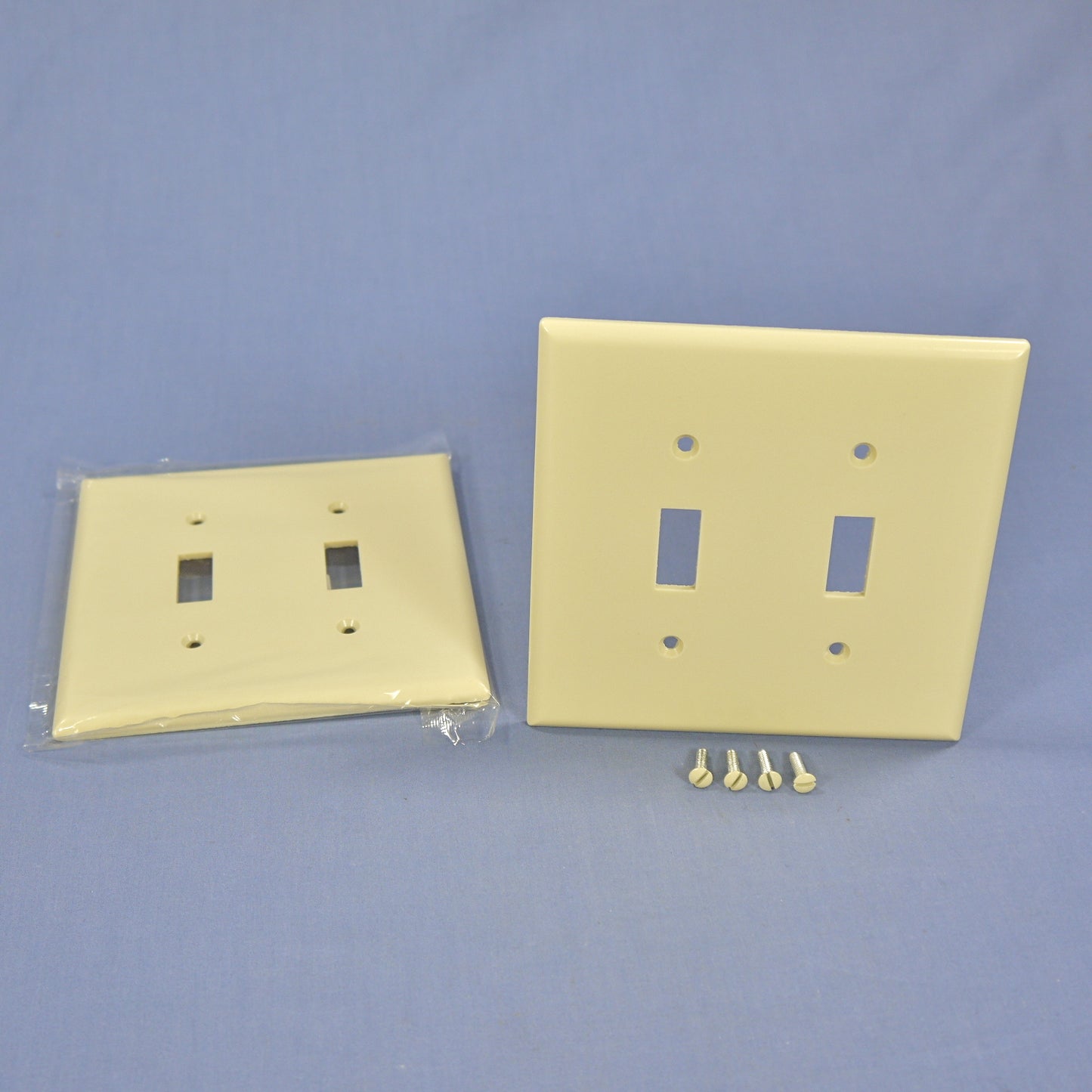 Cooper 2039V Ivory 2-Gang Toggle Switch Mid-Size Cover Thermoset Wallplates 2pcs