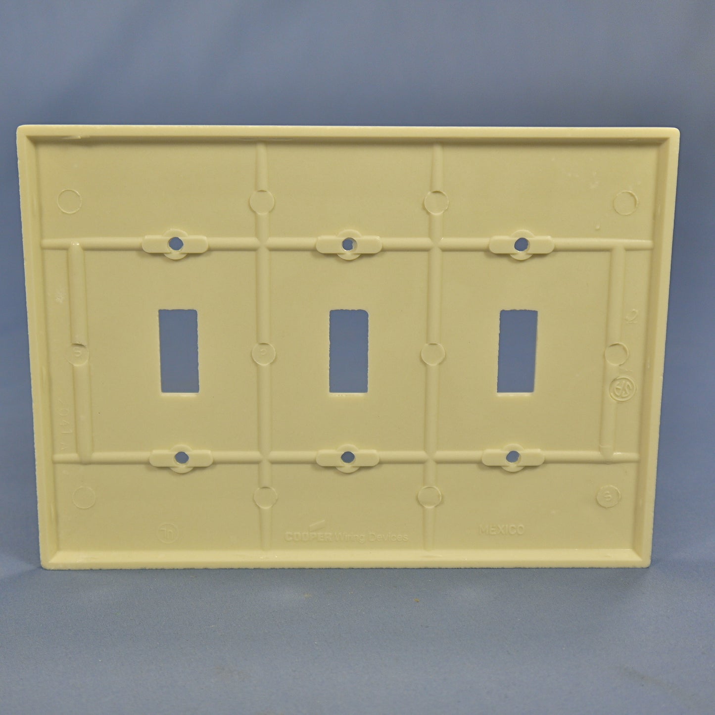 Cooper 2041LA Lt Almond 3-Gang Toggle Switch Mid-Size Cover Thermoset Wallplate