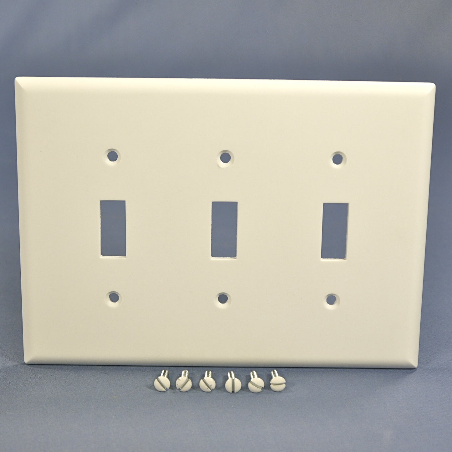 Cooper 2041W White 3-Gang Toggle Switch Flush Mid-Size Cover Thermoset Wallplate
