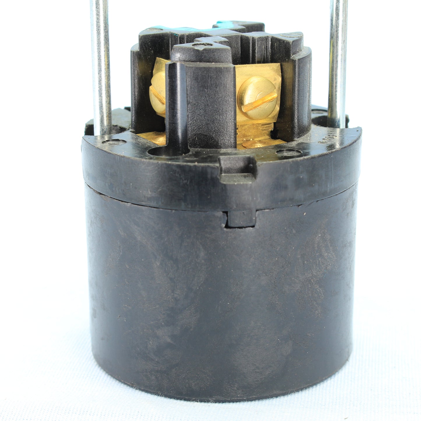 Cooper 20444 Red Industrial 30A 480V 3-Pole Grounded Powerlock Armored Connector