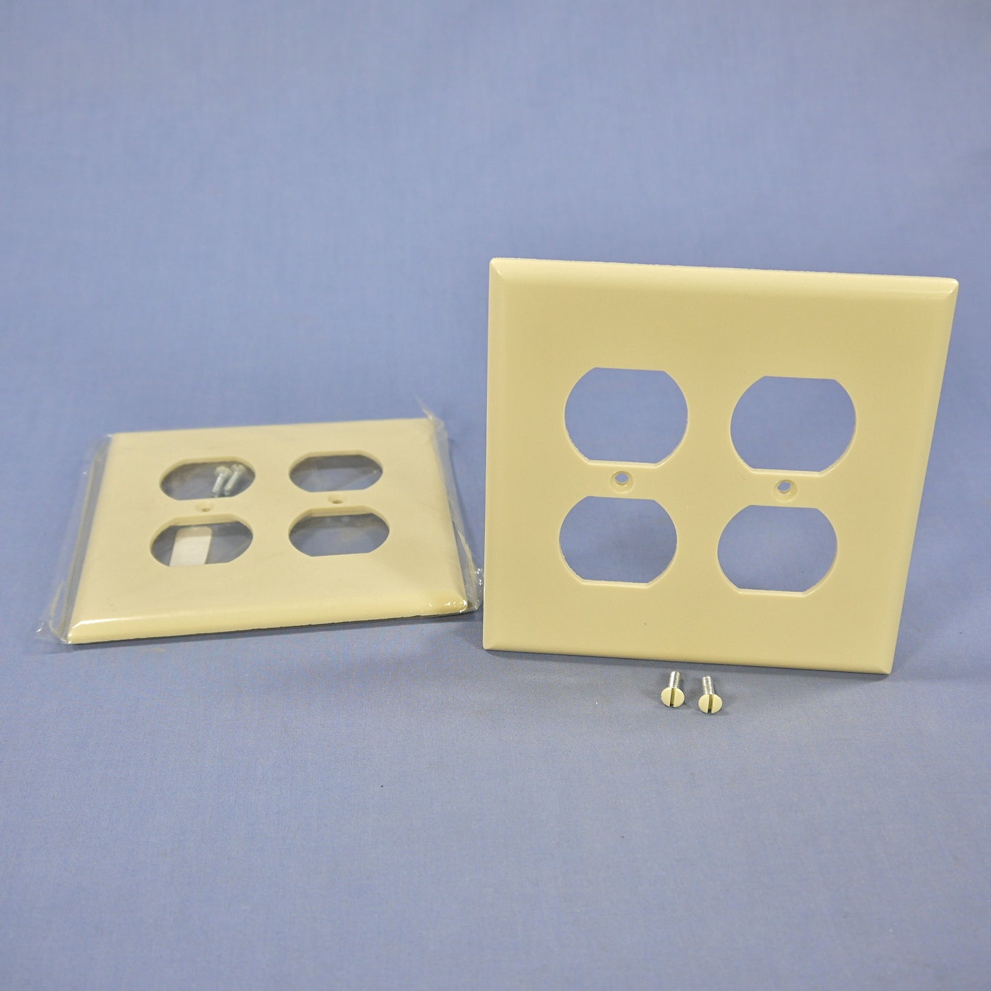 Cooper 2050V Ivory 2-Gang Outlet Duplex Receptacle Thermoset Mid-Size Cover 2pcs