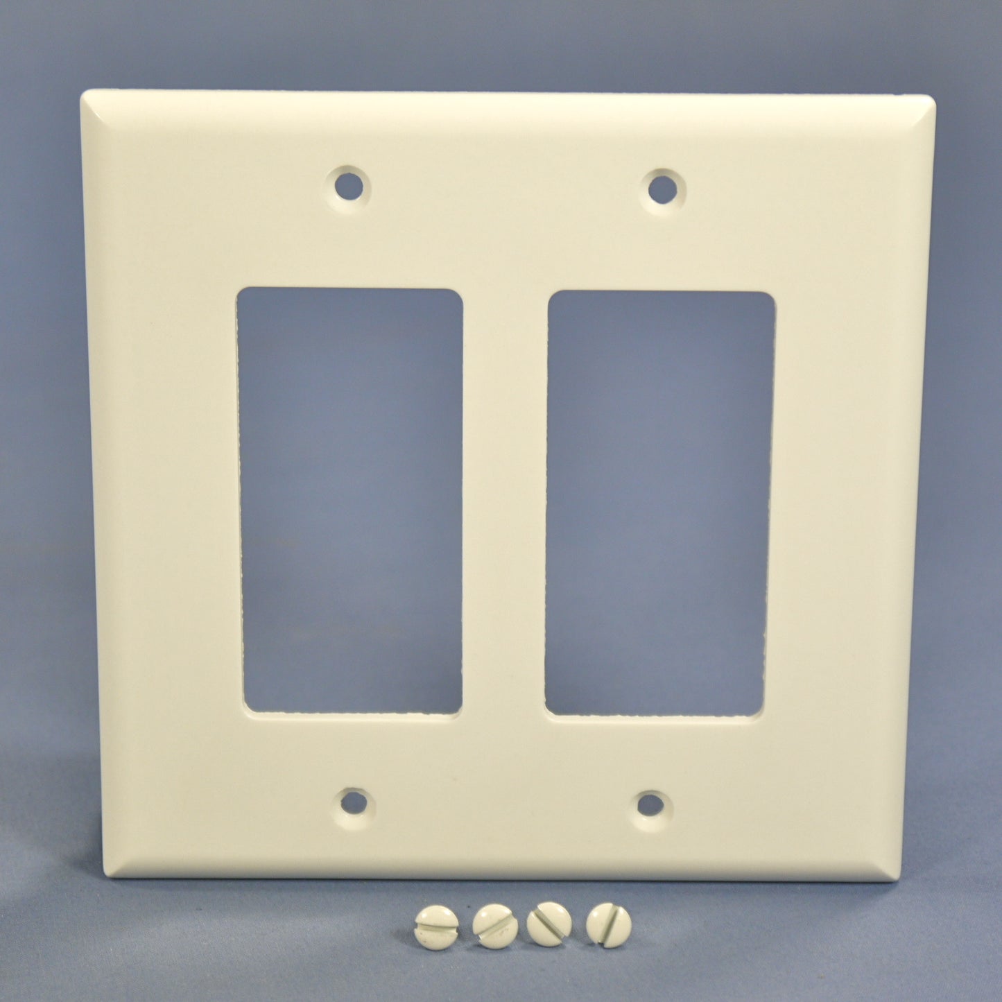 Cooper 2052W White 2-Gang Decorator Thermoset Wallplate GFCI GFI Mid-Size Cover