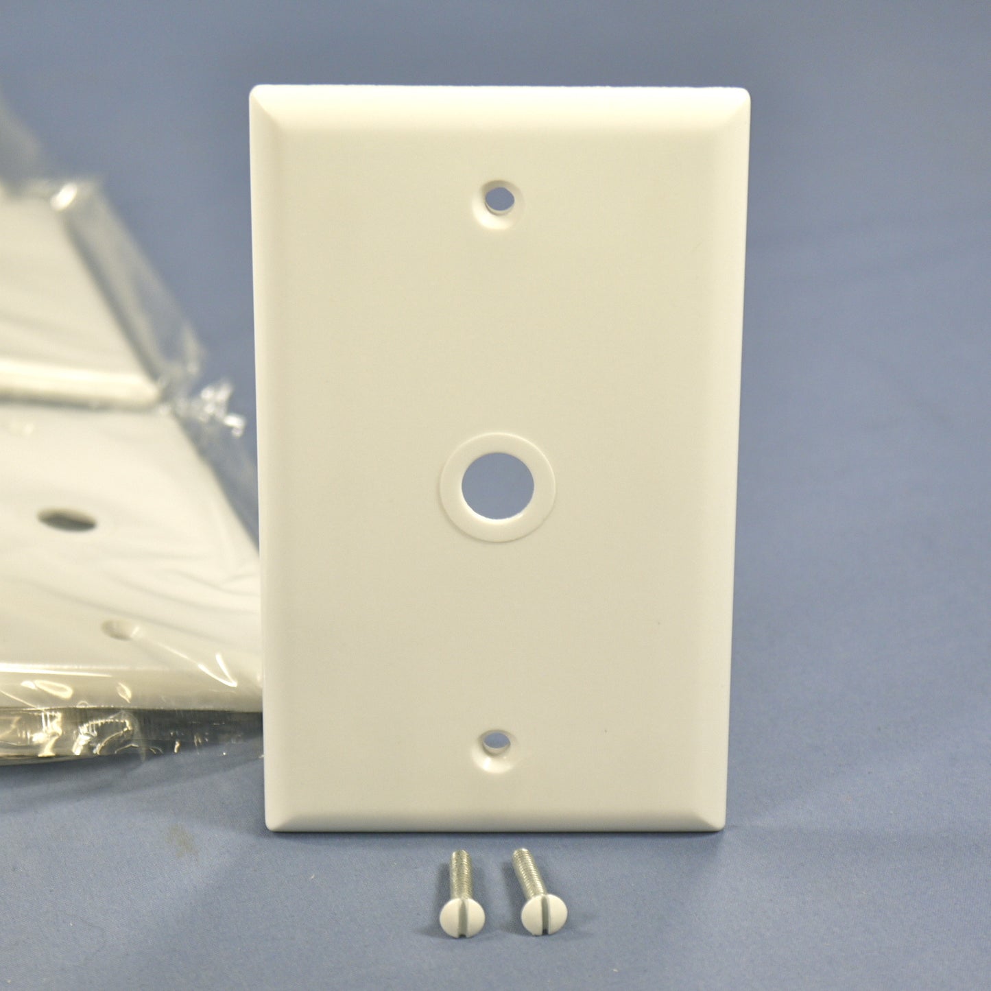 Cooper 2128W White 1-Gang Phone .375" Coax Cable Thermoset Wallplate Cover 25pcs