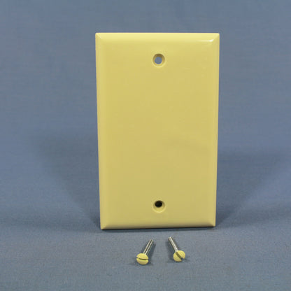 Cooper 2129V Ivory Blank Cover 1-Gang Plastic Wallplate Cover Box Mount 4-Pack
