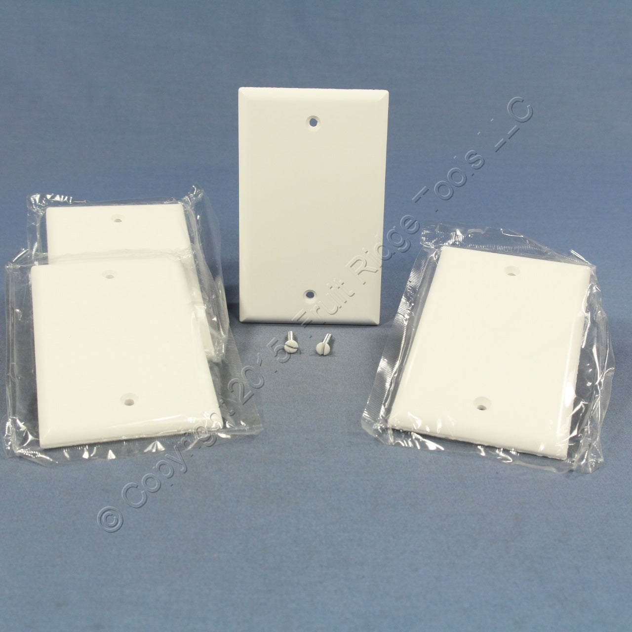 Cooper 2129W White 1-Gang Blank Cover Plastic Wallplate Cover Box Mount 4-pack