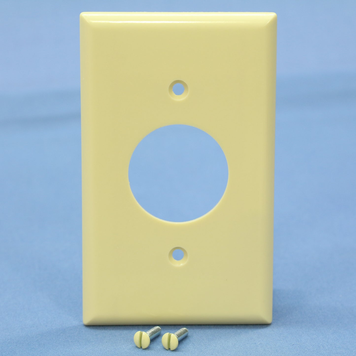Cooper 2131V Ivory 1-Gang 1.406" Receptacle Single Outlet Thermoset Covers 25pcs
