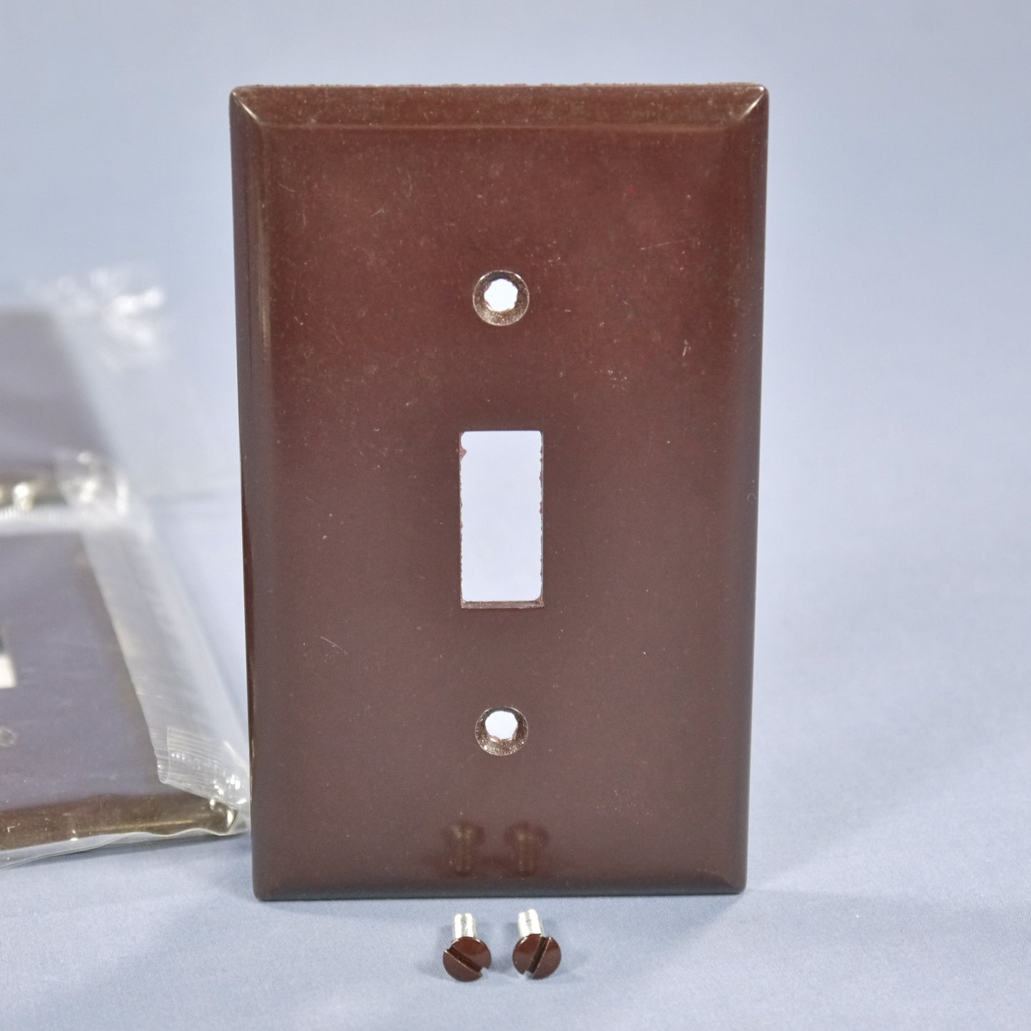 Cooper 2134B Brown 1-Gang Toggle Switch Thermoset Wallplates Plastic Cover 5pcs