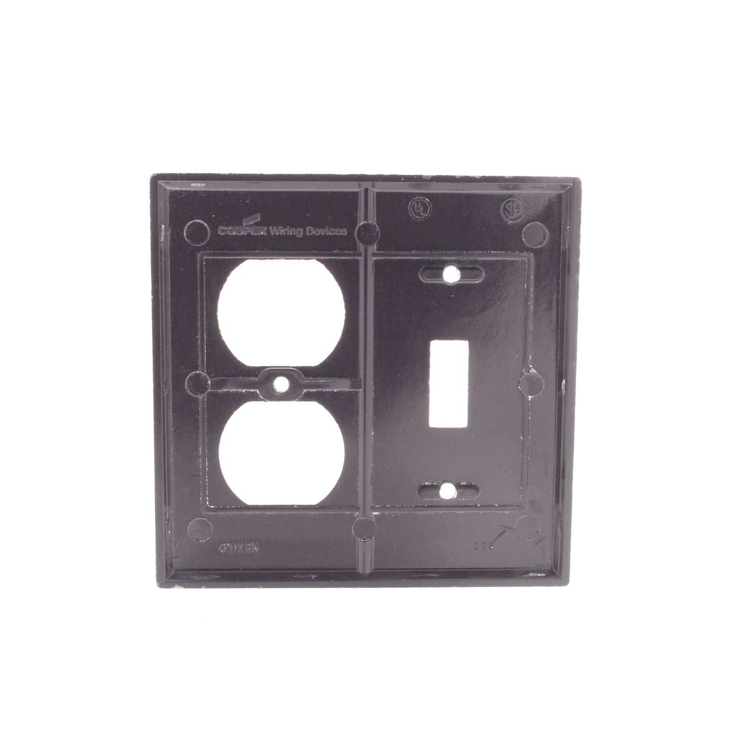 Cooper 2138B Brown 2-Gang Toggle Switch Receptacle Outlet Thermoset Wallplate