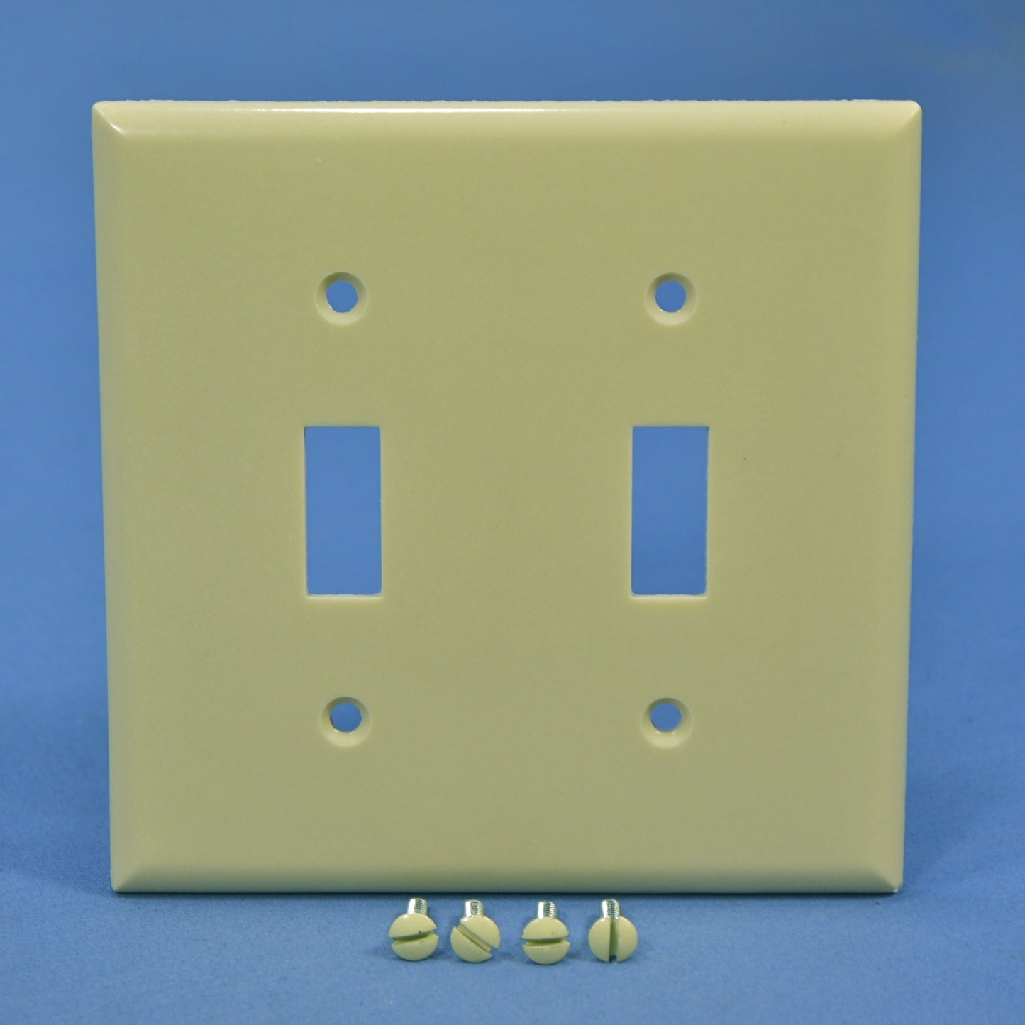 Cooper 2139V Ivory 2-Gang Toggle Switch Thermoset Wallplate Cover Standard Size