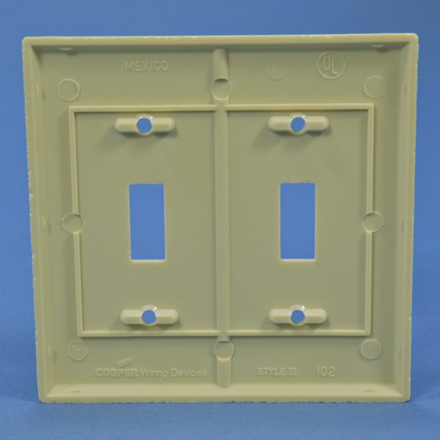 Cooper 2139V Ivory 2-Gang Toggle Switch Thermoset Wallplate Cover Standard Size